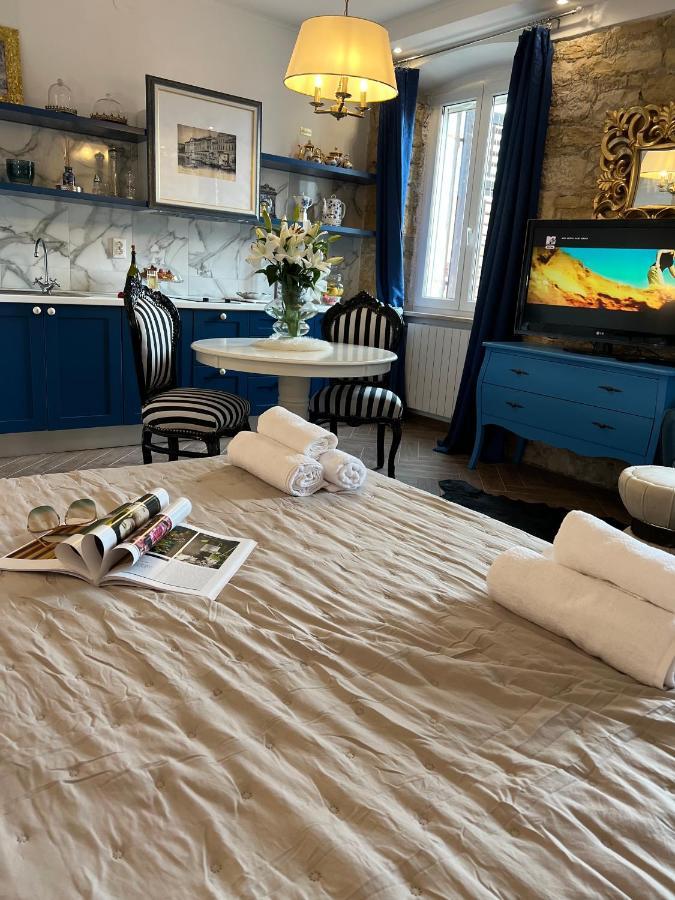 La Dolce Vita Luxury Apartments With Best Free Private Parking In City Center Пула Экстерьер фото