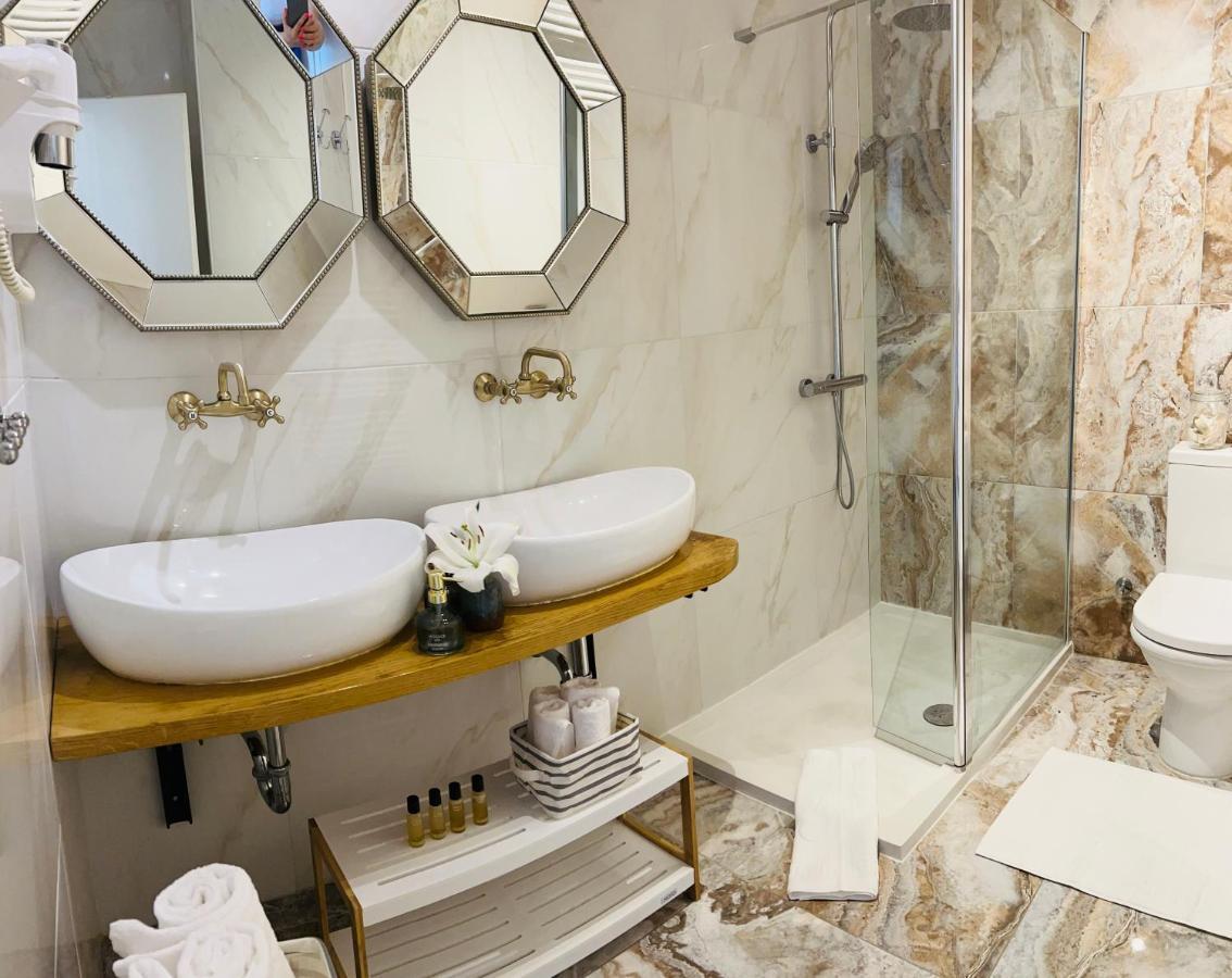 La Dolce Vita Luxury Apartments With Best Free Private Parking In City Center Пула Экстерьер фото