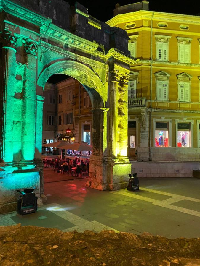 La Dolce Vita Luxury Apartments With Best Free Private Parking In City Center Пула Экстерьер фото