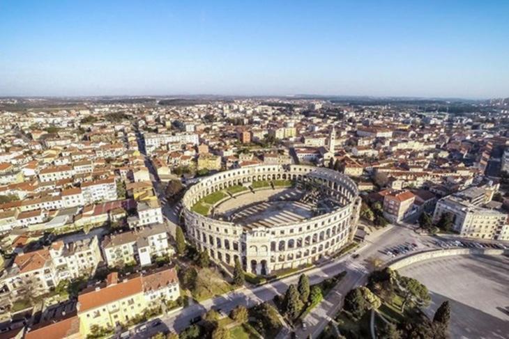 La Dolce Vita Luxury Apartments With Best Free Private Parking In City Center Пула Экстерьер фото