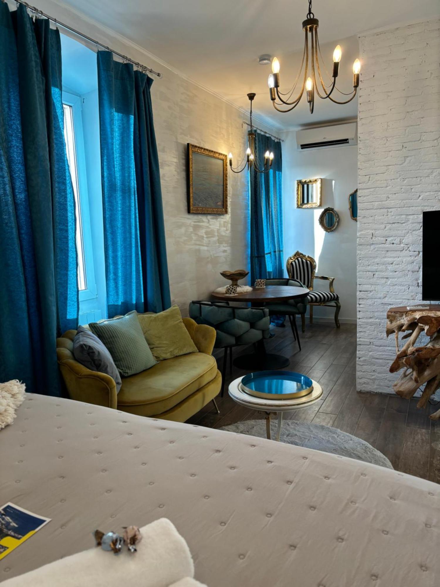 La Dolce Vita Luxury Apartments With Best Free Private Parking In City Center Пула Экстерьер фото